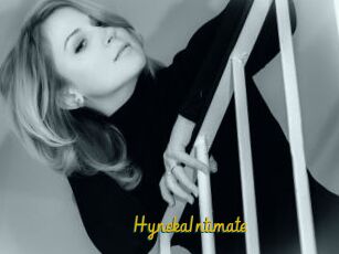 HynekaIntimate